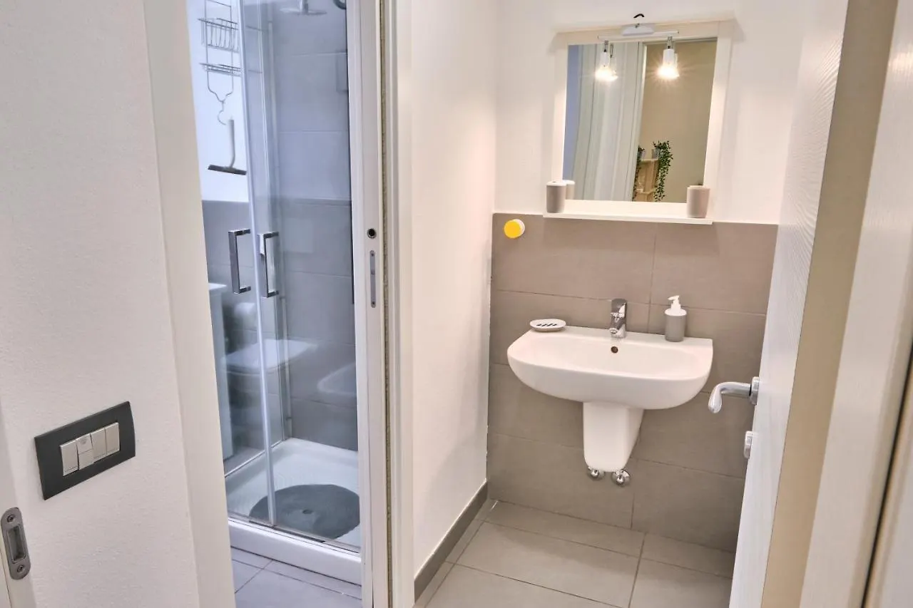 [CENTRO-LECCO] Romantico Appartamento sul Lago 0*, Lecco